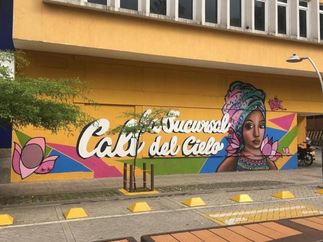 Vista de un mural representativo de Cali, conocido como la Sucursal del Cielo.